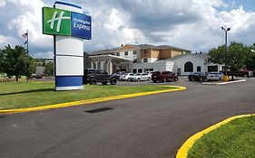 Holiday Inn Express Pittsburgh North Harmarville