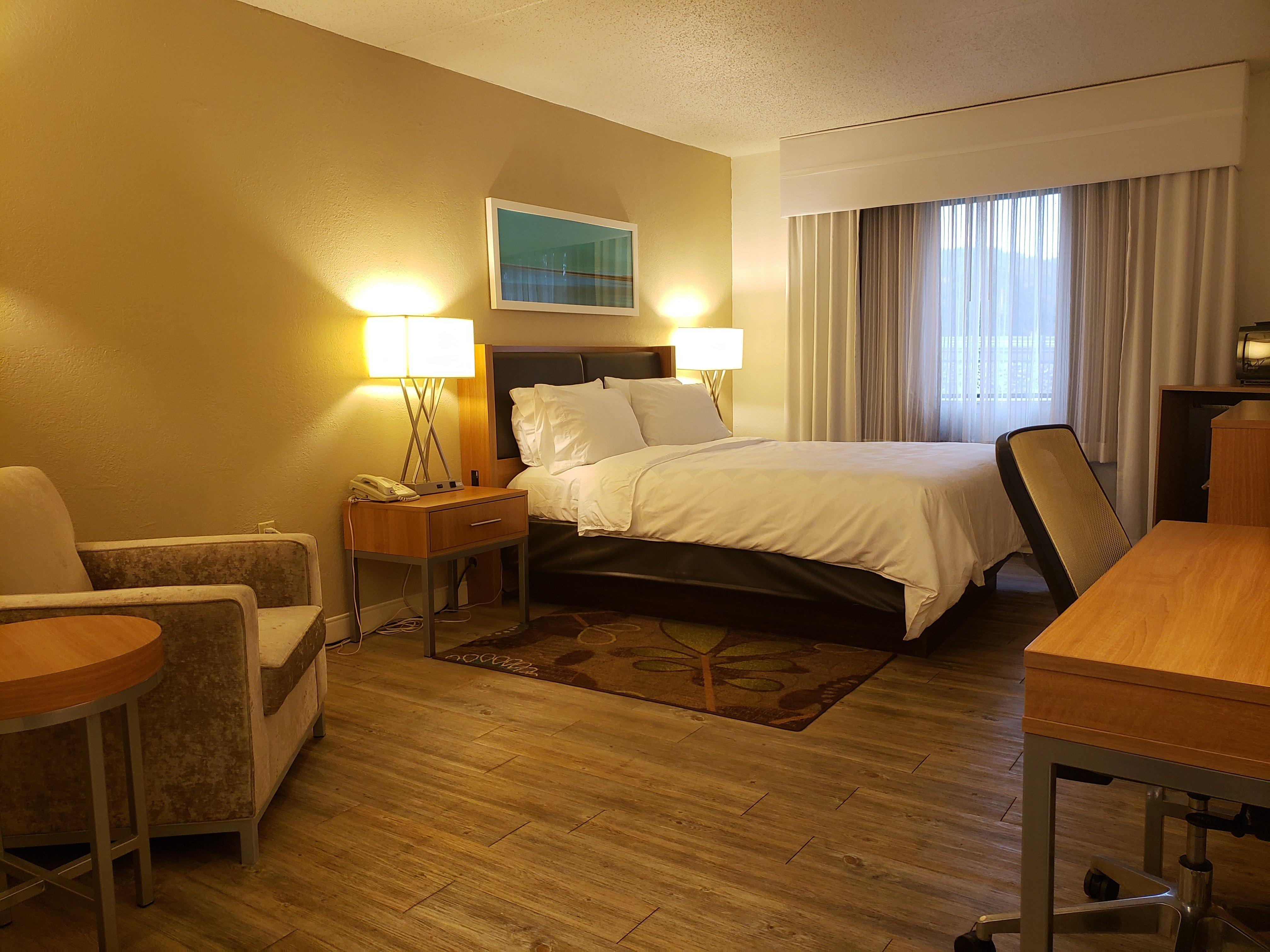 Holiday Inn Express Hotel Pittsburgh-North/Harmarville By Ihg Exterior photo